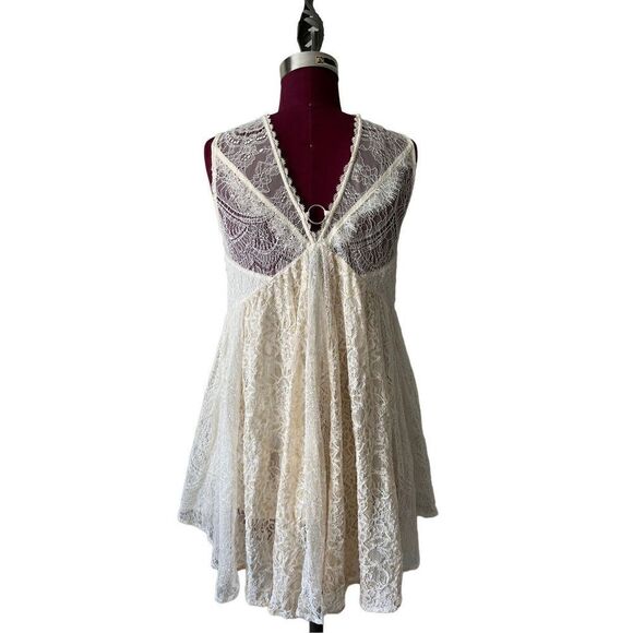 Free People Dont You Dare Lace Trim Mini Dress Boho Flare Beige Size Small - Picture 12 of 12